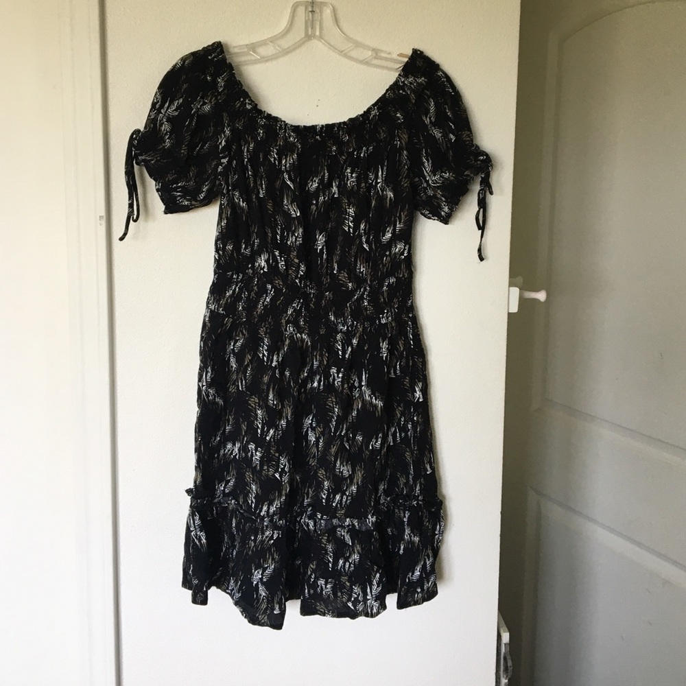 EXPRESS•Elegant midi dress, black+leaf pattern